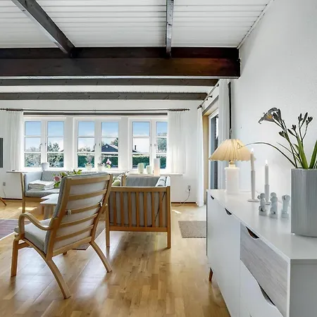 3 Bedroom Cozy In Feriehus Haderslev