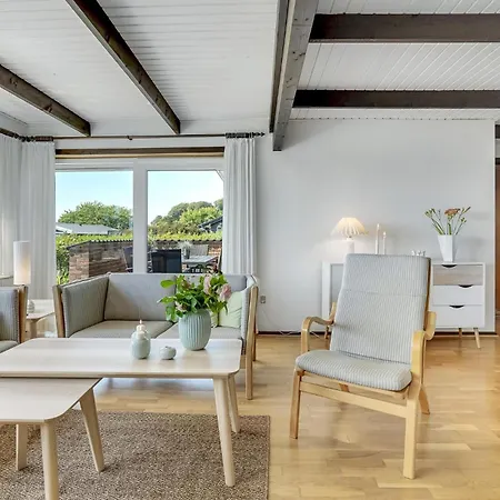 Cozy In With Kitchen Holiday home *